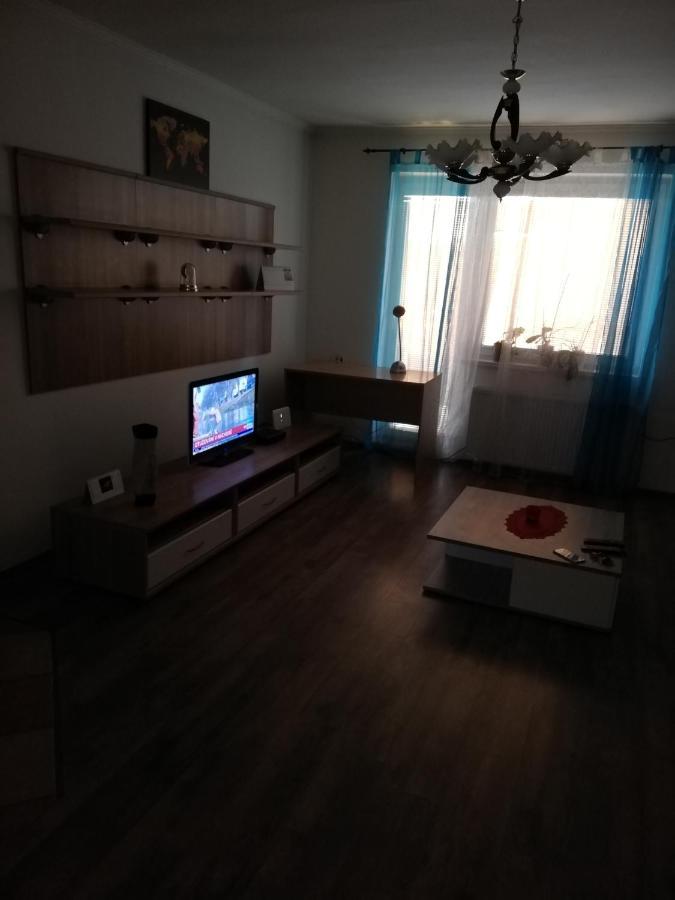 Halex 3 Apartman Nyitrabajna Kültér fotó